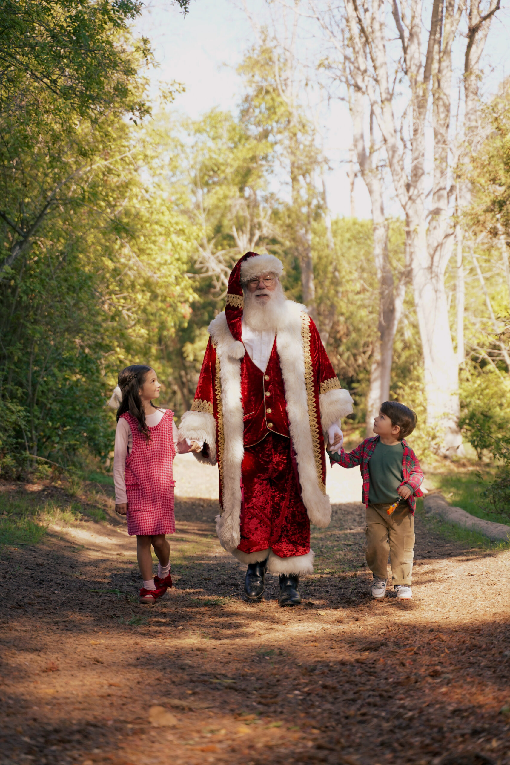 Socal Santa Photos - Santa Photo Package - Wilderness Park - Redondo Beach